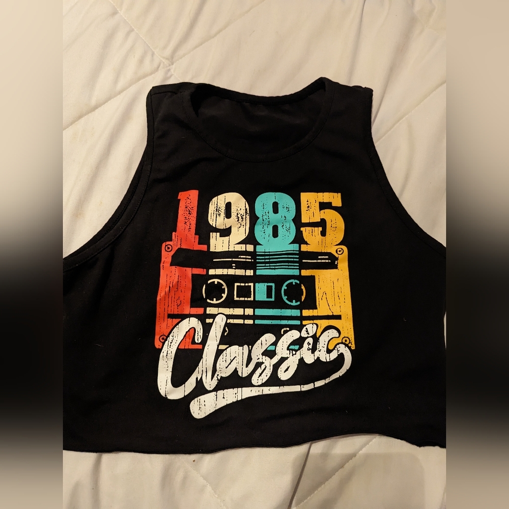 1985 crop top women's SHEIN medium